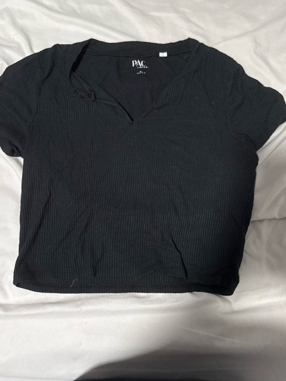 PacSun Black Ribbed V-Notch Crop Top